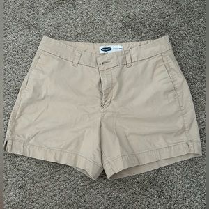 Old navy, size 6 khaki shorts